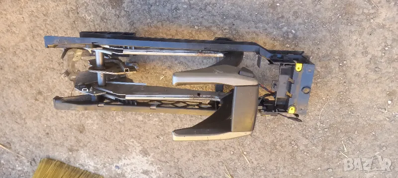 Лост ръчна спирачка Opel Zafira B, снимка 1