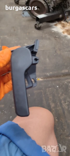 Ръчка отваряне преден капак Vw Touran - 40лв, снимка 1