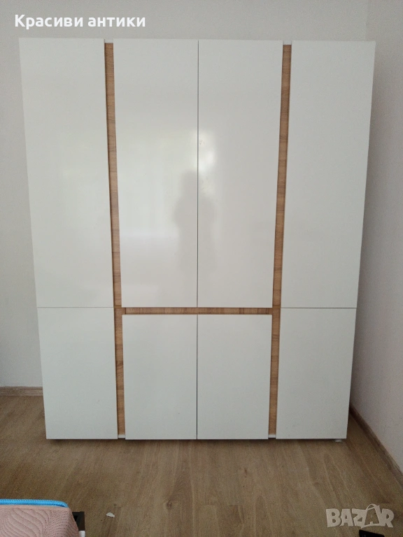 Нов гардероб бял гланц и дьб сонома, снимка 1