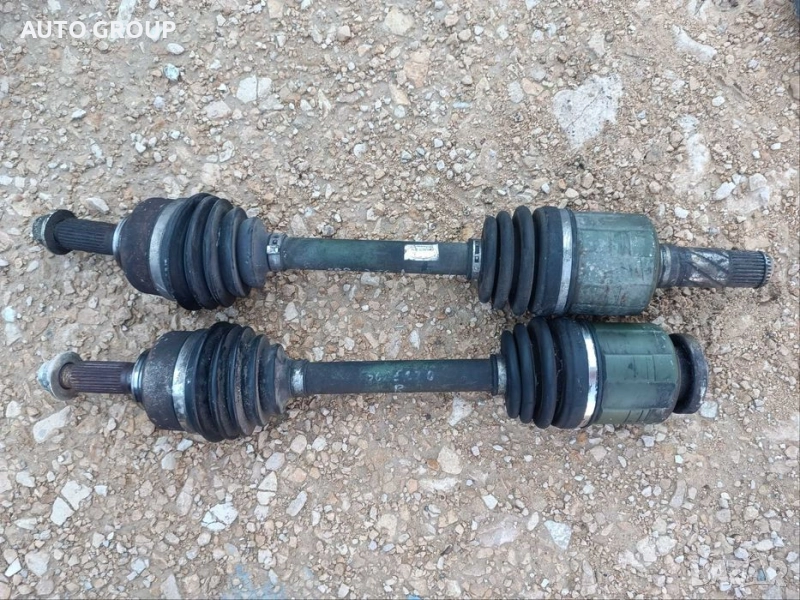 полуоска предна дясна за Киа Соренто / Kia Sorento 2,5Д до 09г., снимка 1