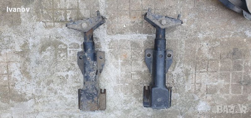 Буфери за предна броня бмв е34 51118126601 ляв десен буфер bmw e 34 51118138528, снимка 1