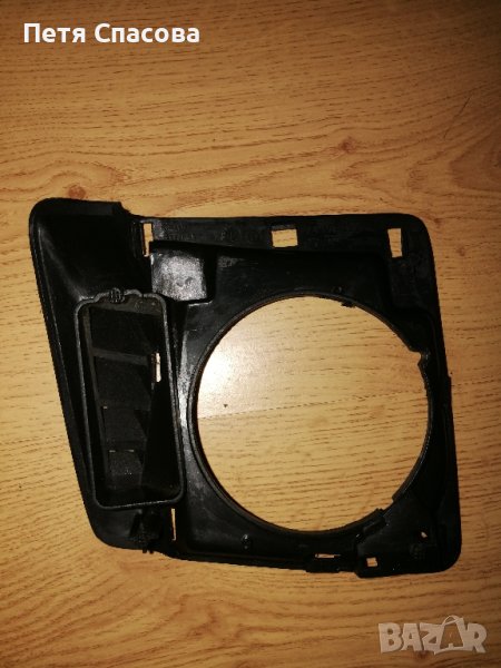 VW Passat Wagon B3 2.0 1992 Фланец говорител отдясно на таблото, снимка 1