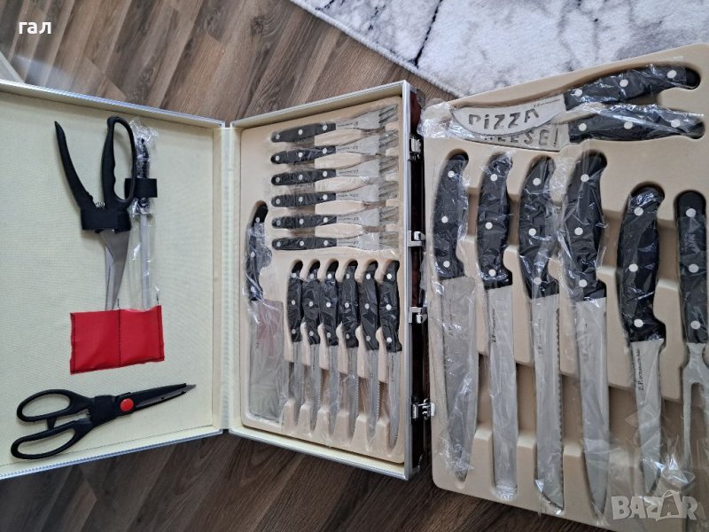 Куфарче с ножове и вилици, снимка 1
