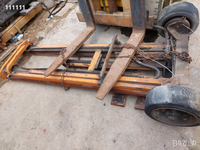 Мотокарна мачта с гуми и джанти , снимка 1