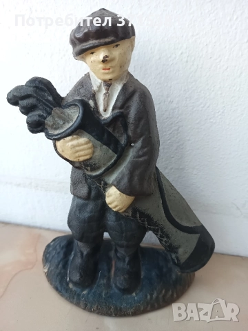 Чугунена фигура - голф играч