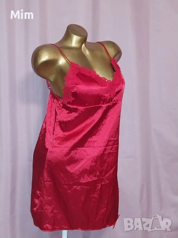 S Червена сатенена нощница , снимка 4 - Нощници - 52676282