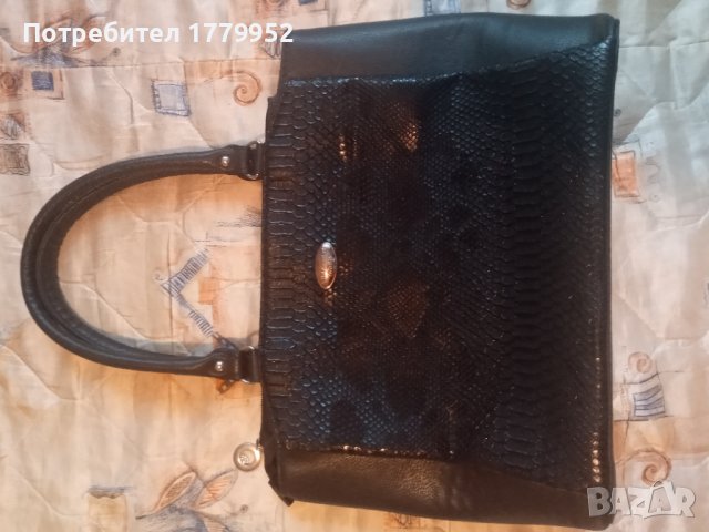 Дамска чанта, снимка 3 - Чанти - 41448801