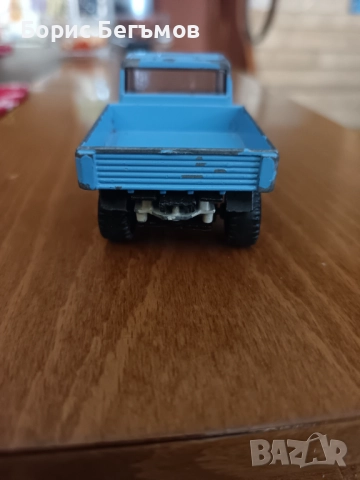 Метално камионче Мерцедес/Siku 1620 Mercedes Benz , снимка 5 - Колекции - 52910313