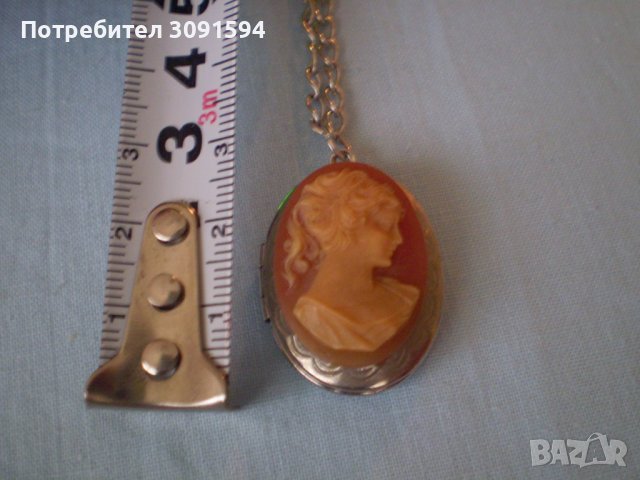 Медальон пендатив камея бял метал, снимка 3 - Антикварни и старинни предмети - 39343520