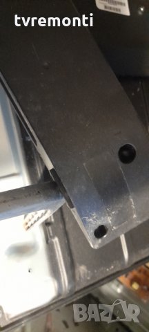 Стойкa за телевизор TCL модел 32S615