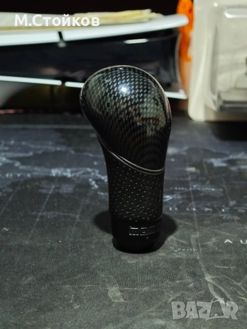 Топка за скоростен лост MOMO shadow carbon оригинална, снимка 2 - Части - 52229311