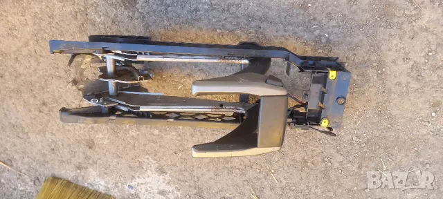 Лост ръчна спирачка Opel Zafira B