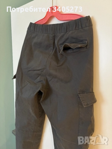 Панталон с джобове Bershka, снимка 5 - Панталони - 52965434