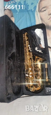 Алт саксофон-чисто нов