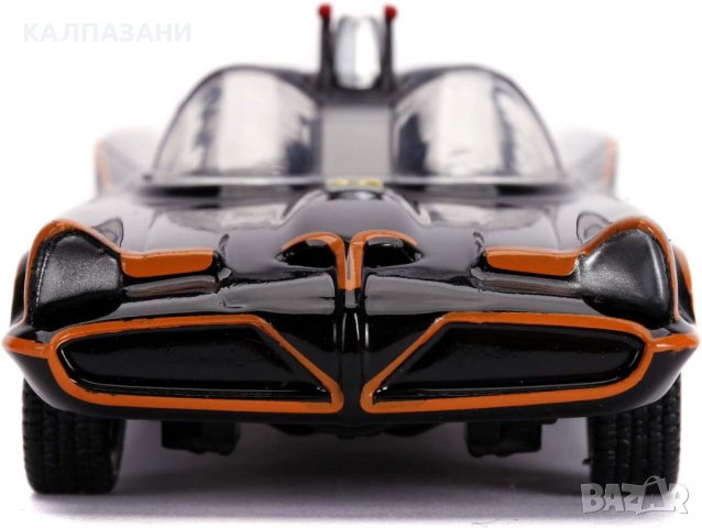 Метален автомобил Batman Classic Batmobile 1966 Jada Toys 1/32 - 253213002, снимка 3 - Коли, камиони, мотори, писти - 38785201