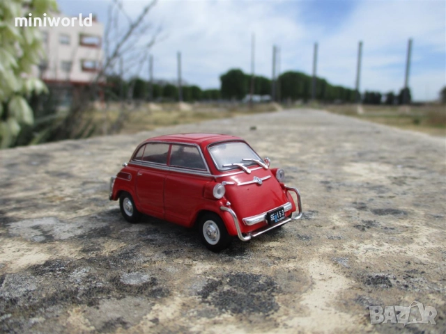 BMW Izetta DeCarlo 600 от 1960 - мащаб 1:43 на IXO/Altaya моделът е нов в блистер, снимка 8 - Колекции - 45190762