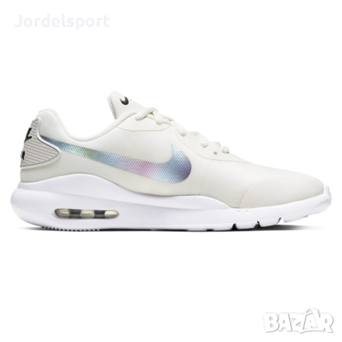 Дамски маратонки Nike Air Max Oketo, снимка 1 - Маратонки - 44695292