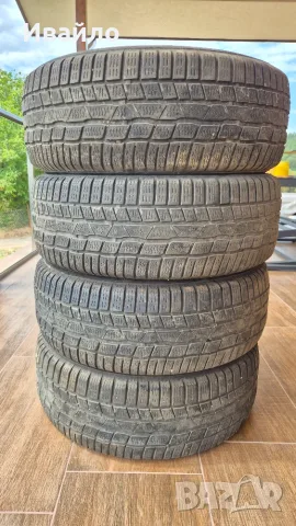 Зимни гуми 215/60/16, снимка 2 - Гуми и джанти - 55875748