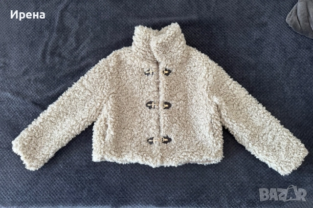 Страхотно бежаво палтенце.Ново.Цвят-бежав.Размер S-M