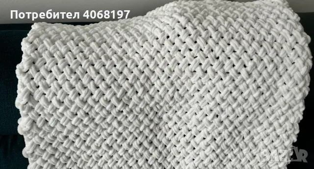 Ръчно плетено одеяло за бебе от мека и пухкава прежда, снимка 3 - Спално бельо и завивки - 47393834