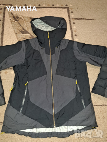 Bergans  Непромокаемо  Дамско  Хибридно Яке  XL, снимка 4 - Якета - 44724364