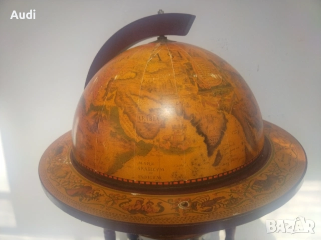 Глобус бар Tre Esse-Worlds, Worlds е подвижен глобус с място за бутилки и чаши за алкохол , снимка 8 - Антикварни и старинни предмети - 53832776