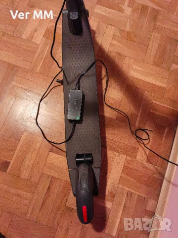 Електрическа тротинетка Segway KickScooter ES2, снимка 5 - Скейтборд, ховърборд, уейвборд - 51047446