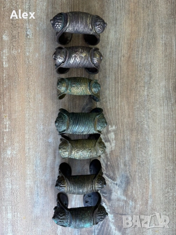 Възрожденски гривни тип „рогатка“, снимка 2 - Антикварни и старинни предмети - 53632246