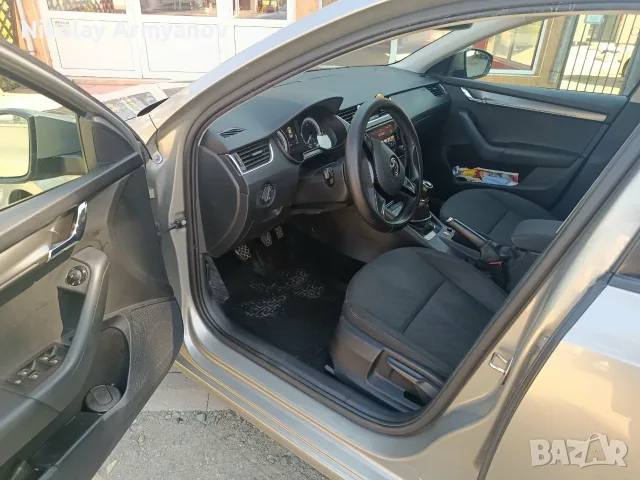 Skoda Octavia 1, 6D, снимка 11 - Автомобили и джипове - 55831999