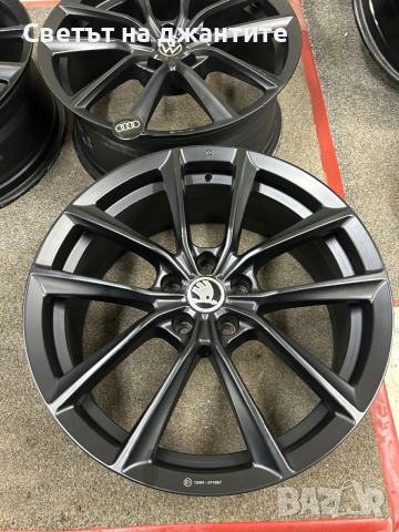 Джанти 19 Цола VW Passat Arteon Tiguan Audi Q5 Q3 A4 A5 A6 A8 Skoda, снимка 5 - Гуми и джанти - 51203622