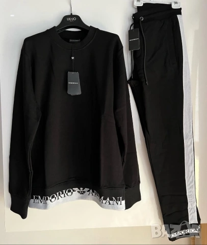 Екип Emporio Armani