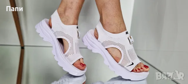 Дамски сандали Nike в бяло, снимка 2 - Сандали - 56171313
