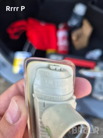 Комплект оригинални мигачи Hella за Opel Astra J, снимка 5 - Части - 56230395