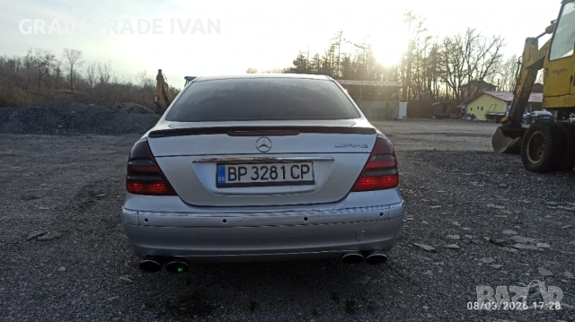 Mercedes-Benz E220 CDI, снимка 8 - Автомобили и джипове - 53759662