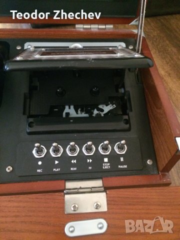 SPIRIT OF ST. LOUIS FIELD RADIO MK. II AM-FM CD CASSETTE PLAYER BOOM BOX, снимка 5 - Аудиосистеми - 44201540