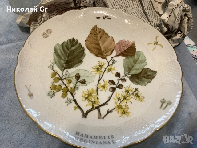 Стенна чиния порцелан произведено във Швейцария  1987 години колекция           “Зигфрид “