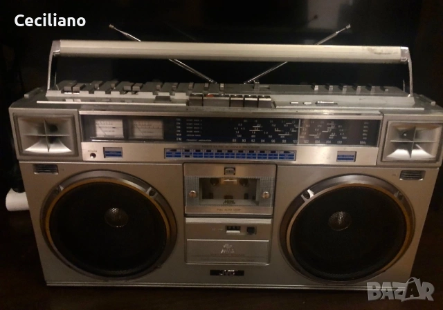 Радиокасетофон  JVC M70L -истински Boombox Ghettoblaster !, снимка 8 - Радиокасетофони, транзистори - 53306503