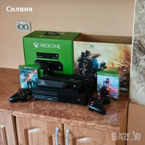 XBOX ONE 1TB + Kinect камера, 2 джойстика, 2 игри PS4 PS5 PlayStation, снимка 2 - Xbox конзоли - 52389402