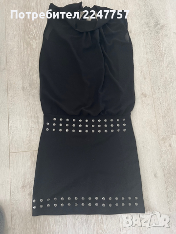 Черна къса рокля с капси размер S, снимка 2 - Рокли - 36473148