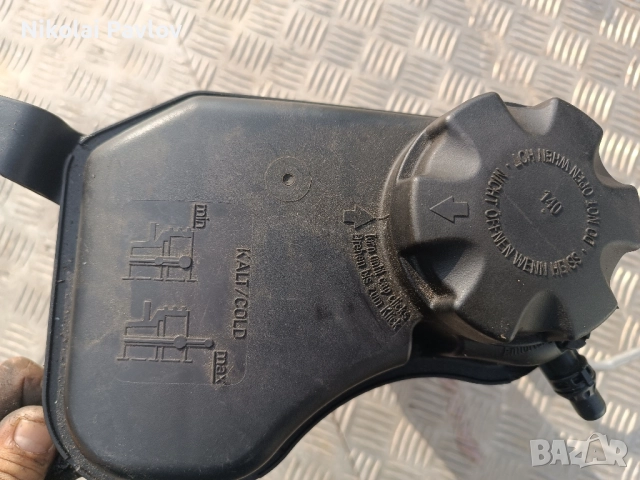 Казанче антифриз за БМВ Е 91 Е 90 бензин , снимка 13 - Части - 51708081