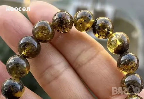 Кехлибарена броеница от натурален балтийски кехлибар цвят черен в мед /с фосили/ 22.41 гр., снимка 2 - Други - 49610943