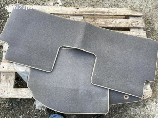 Текстилни Мокетни Стелки Toyota Avensis Бежово PZ410-T0357-BD Оригинал, снимка 3 - Аксесоари и консумативи - 52383291