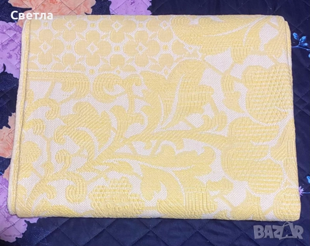 Шалте 2 бр, 1.Произход Египет-египетски памук,бяло/бледо жълто и 2.Шалте, памук и коприна, бяло