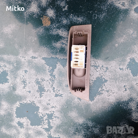 Бутон Ел. Стъкло Дясно За Фиат Мултипла 2001г / Fiat Multipla 2001y, снимка 2 - Части - 44925853