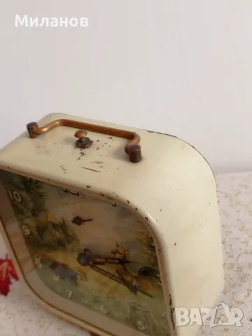 Стар механичен будилник, настолен часовник, снимка 3 - Колекции - 47544222