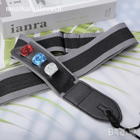 Колан за китара с кожени накрайници и място за перца /черно/, снимка 3 - Китари - 44742229