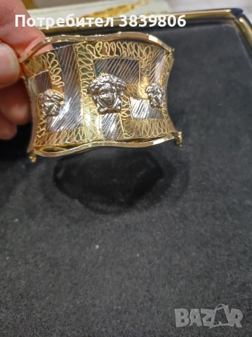 гривна Версаче...23,88. грама