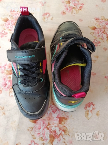 Маратонки Рънърс за момиче, снимка 5 - Детски маратонки - 52419390