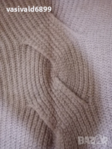 Дамски пуловер , снимка 2 - Блузи с дълъг ръкав и пуловери - 52917372