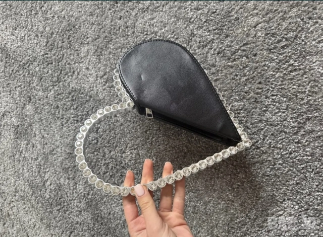 Дизайнерска чантичка сърце, снимка 2 - Чанти - 52113223